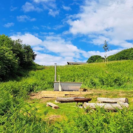 Brackenhill Glamping - Safari Tent With Hot Tub - Sleeps 6 Ivybridge Eksteriør billede