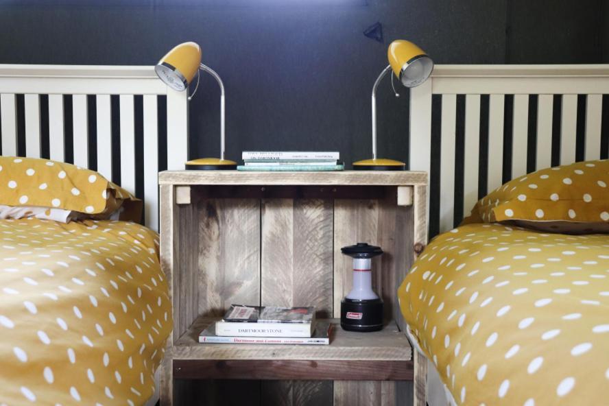Brackenhill Glamping - Safari Tent With Hot Tub - Sleeps 6 Ivybridge Eksteriør billede